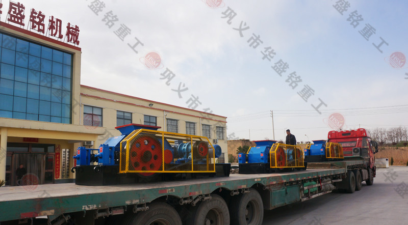 800x800型时产50吨对辊破碎机发往内蒙古